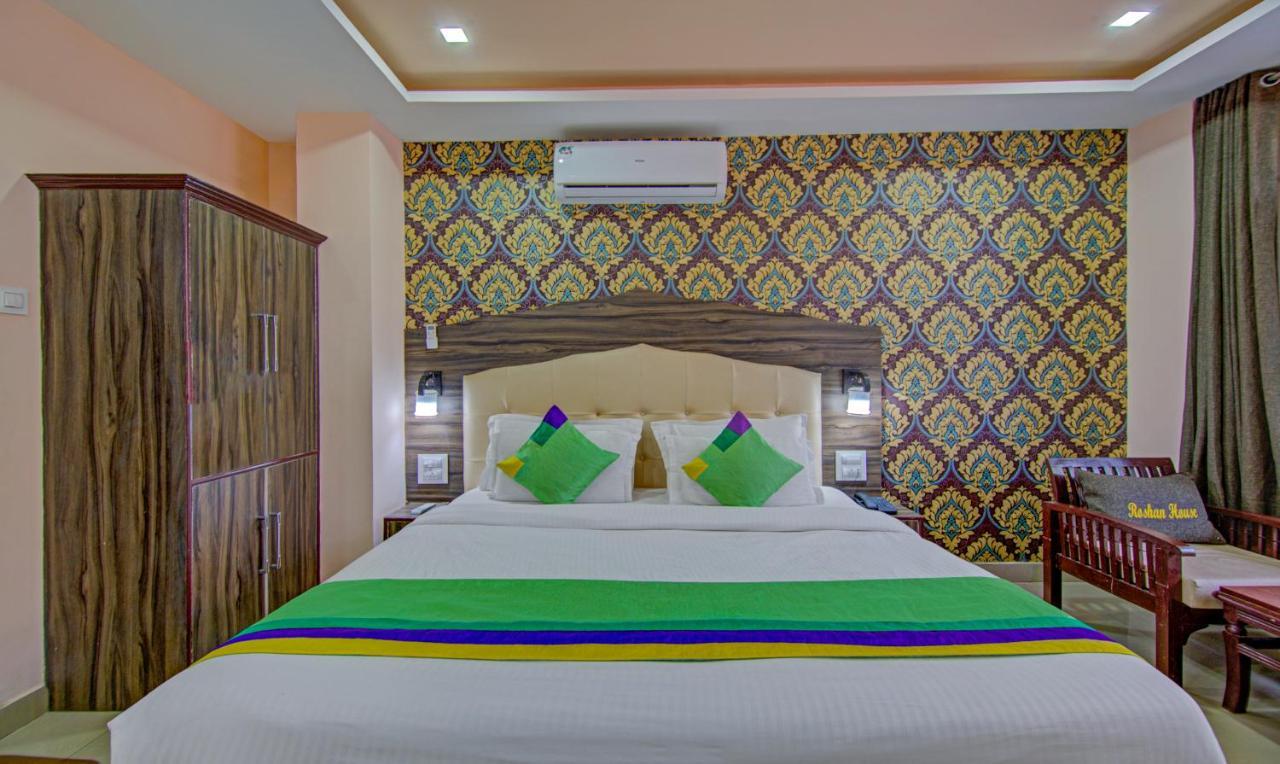 Treebo Roshan House With Valley View McLeod Ganj Bagian luar foto